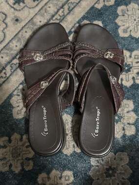 Bare Traps Cynthia Brown Leather Slide Sandals